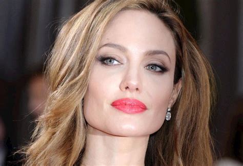 Angelina Jolie Por Fin Habla De Cómo Se Sintió Después De Su Divorcio Oceandrive