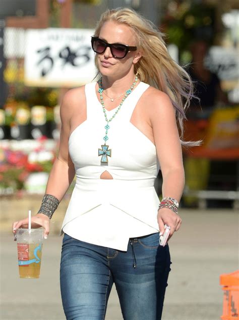 Britney Spears Casual Style At Home Depot In Westlake Village July 2015 • Celebmafia
