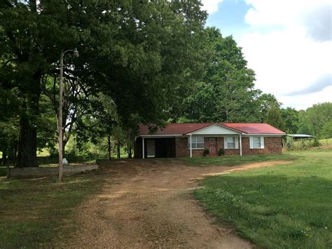 Maybe you would like to learn more about one of these? Secluded Cottage near Sardis Lake in Mississippi