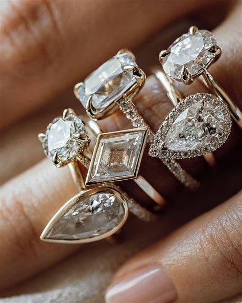 10 2023 Engagement Ring Trends That Are On Every Finger Right Now