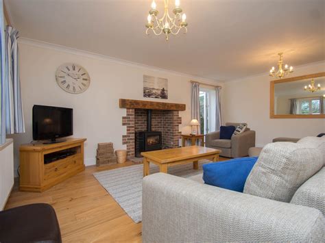 3 Bedroom House In Dorset Weymouth Dog Friendly Holiday Cottage In