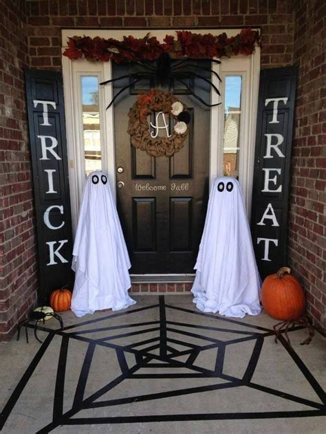 Over 40 Homemade Halloween Decorations That Are Easy To Make And They