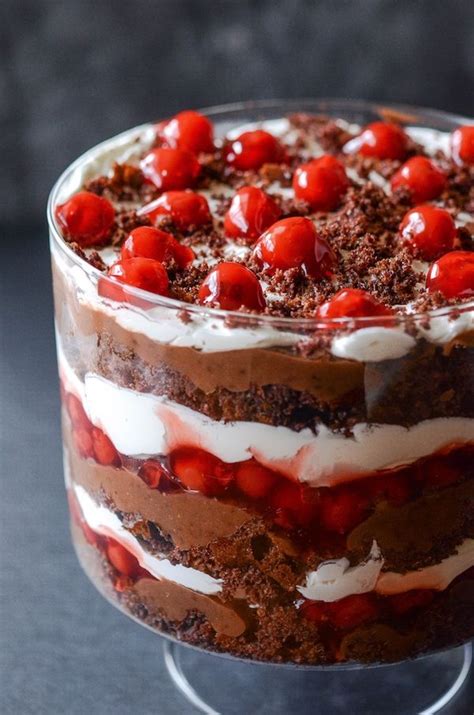 Black Forest Trifle Layers Of Chocolate Cake Chocolate Pudding