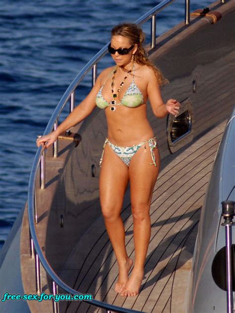 Mariah Carey Posing Sexy In Bikini On Yacht Paparazzi Pictures Porn Pictures Xxx Photos Sex