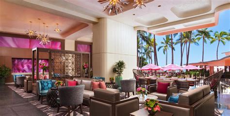 The Royal Hawaiian A Luxury Collection Resort Historic Hotels Of America