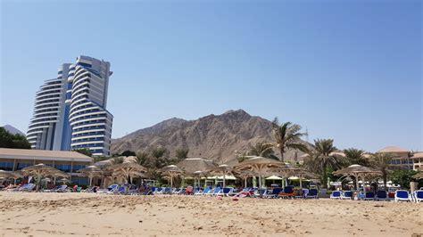 Strand Fujairah Rotana Resort Spa Al Aqah Holidaycheck