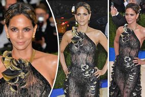 Halle Berry Bares All As She Appears NAKED In Ridiculously Racy