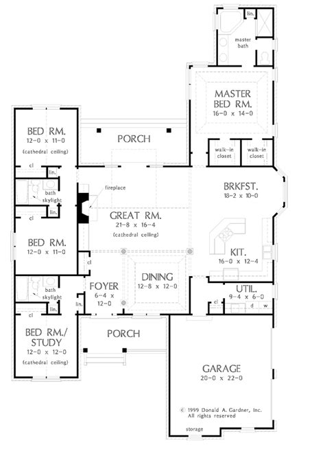 Classical Style House Plan 4 Beds 3 Baths 2397 Sqft Plan 929 471