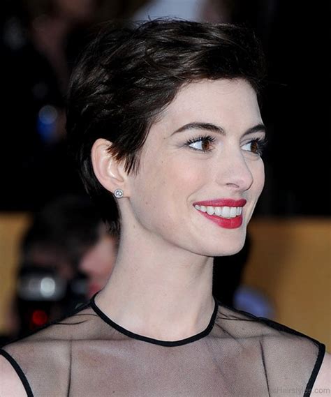 41 Elegant Hairstyles Of Anne Hathaway