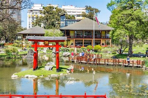 Hola soy de argentina, y el plan es ir a universal de osaka en octubre de este año. Lugar simpático que transmite paz ! - Picture of Complejo ...