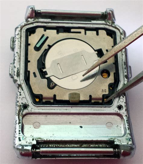 Comment Changer La Date D'une Montre Casio - KDJ Webdesign, le blog » Changer la pile d’une montre vintage Casio