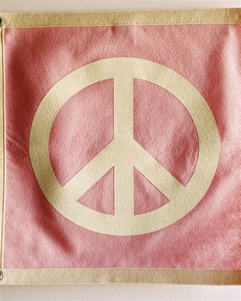 Hey Gang x Oxford Pennant Peace Sign Pink | Hey Gang Sign Printing