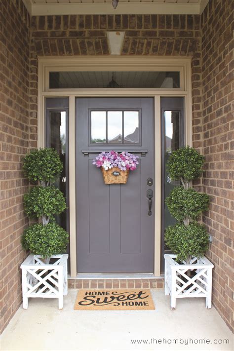 How To Hang A Wreath On A Craftsman Style Door And Sources For My Faux