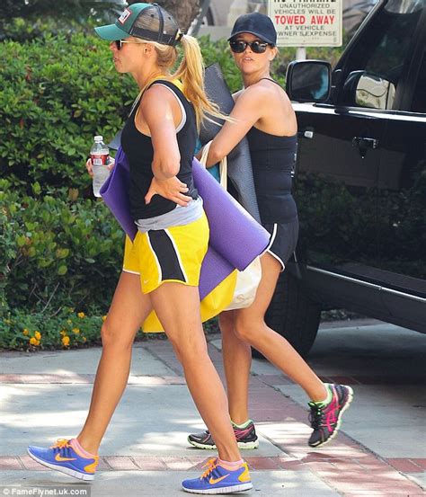Reese Witherspoon Looks Solemn As She Leaves Yoga Class In Tiny Shorts Daily Mail Online
