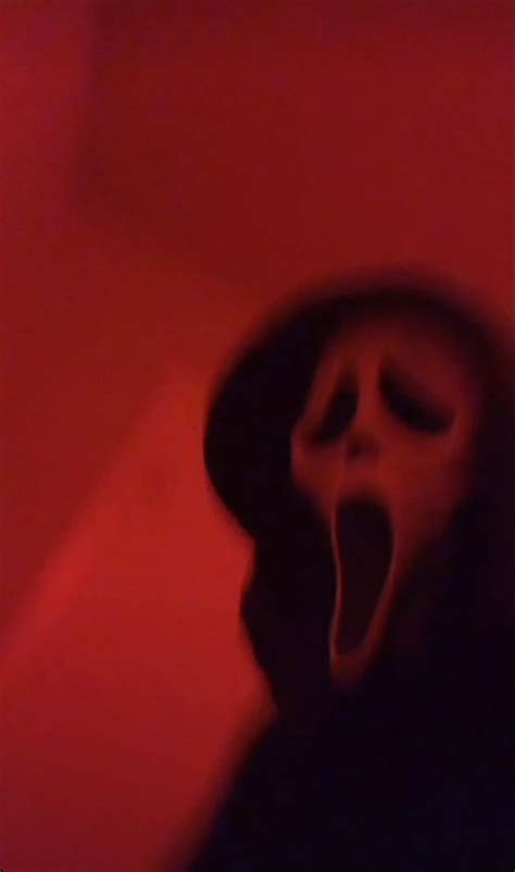 Ghostface In 2021 Edgy Beautiful Dark Art Horror Movie Art Edgy