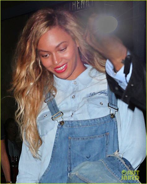 Full Sized Photo Of Beyonce Wears A Jean Outfit For Date Night With Jay Z 04 Photo 3472793