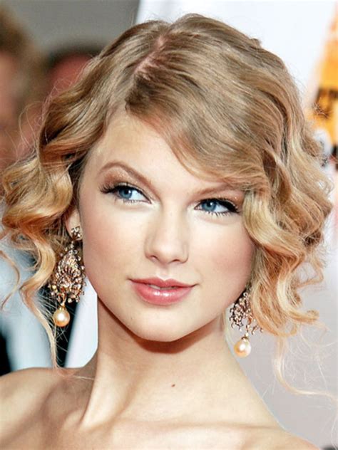 21 Most Glamorous Prom Hairstyles To Enhance Your Beauty Haircuts