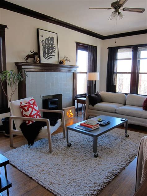 Find interior trim color ideas here Drop that Paintbrush! 12 Wonderful Uses Of Wood Trim ...