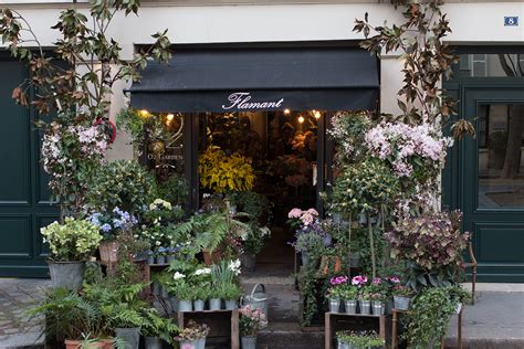 Left Bank Flower Shop In Paris In The Spring Everyday Parisian