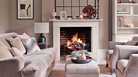 Cozy And Chic Apartment Living Room Ideas With Fireplace To Transform Your Space