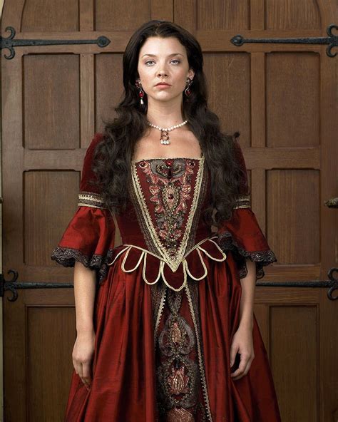 Anne Boleyn Photo Natalie Dormer As Anne Boleyn Tudor Costumes Tudor Fashion Tudor Dress