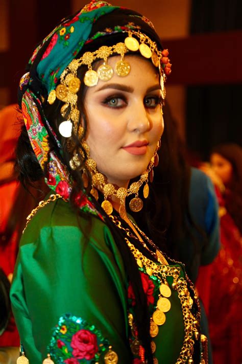 Glitter And Glamour Sulaimani Holds Kurdish Fashion Design Contest