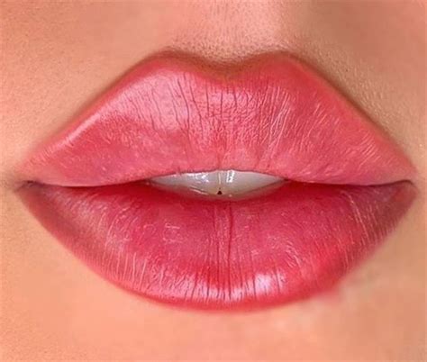 Why Russian Lips Are The Hottest New Trend