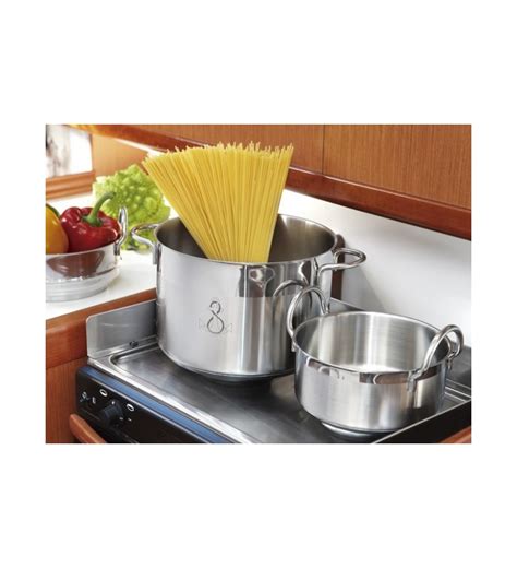 See station schedule and song playlist. Batería cocina - Marine Business - Promonautica