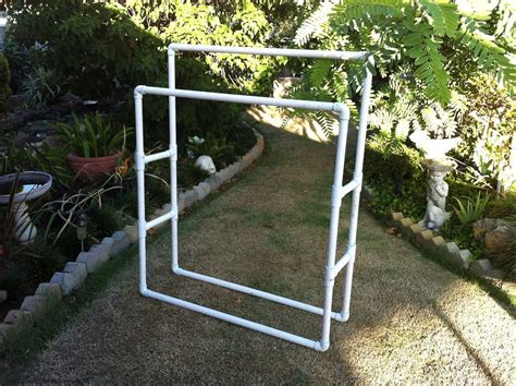 Cut 4 pieces to 24 inches for the uprights. pvc pipe clothes hanger | PVC Pipe Clothes Rack - Blog ...