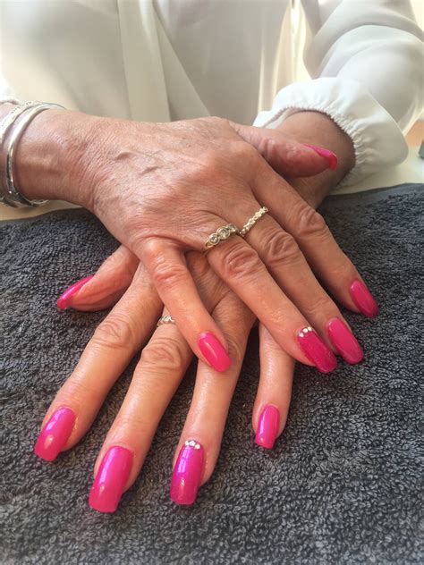 Chez nails/The nail boutique - Home