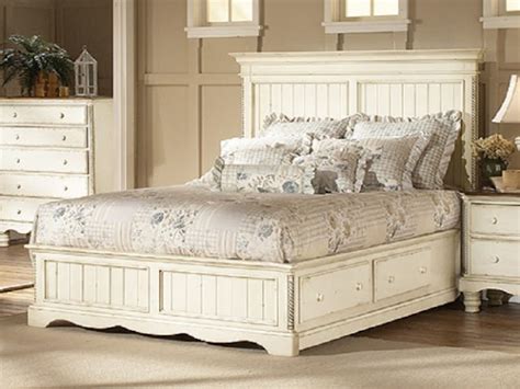 Gallery For Antique White Bedroom Furniture