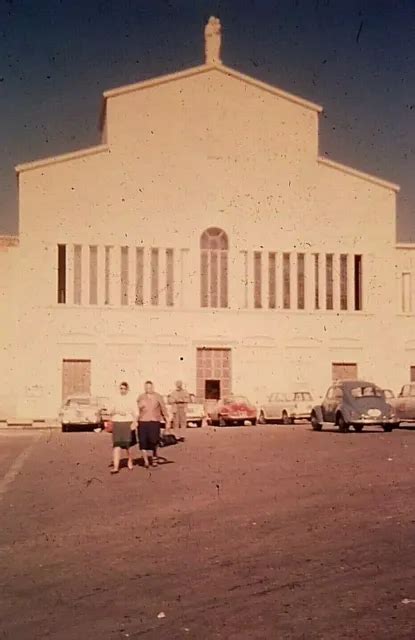 Rl12 Original Kodachrome 1960s 35mm Slide Classic Cars In Front Of Building 495 Picclick