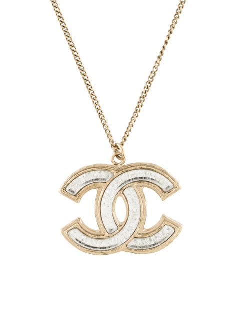 Chanel Cc Pendant Necklace Gold Gold Tone Metal Pendant Necklace