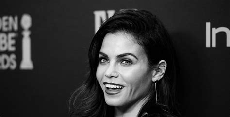 We Now Know Who The Mystery Man Jenna Dewan Was Kissing Is