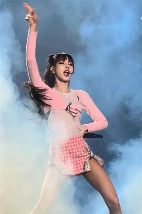 Lisa Born Pink World Tour Jakarta March 12 2023 Star Style