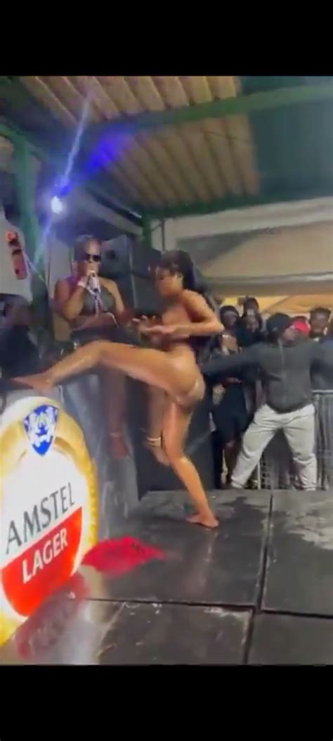 Zodwa Wabantu Latest Video Dancing Nude Live On Stage Mzansi Booty