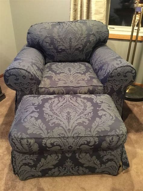That's exactly what happened hours into this reupholstered ottoman job that i was doing for my mom. How do I reupholster? | Overstuffed armchair, Reupholster ...