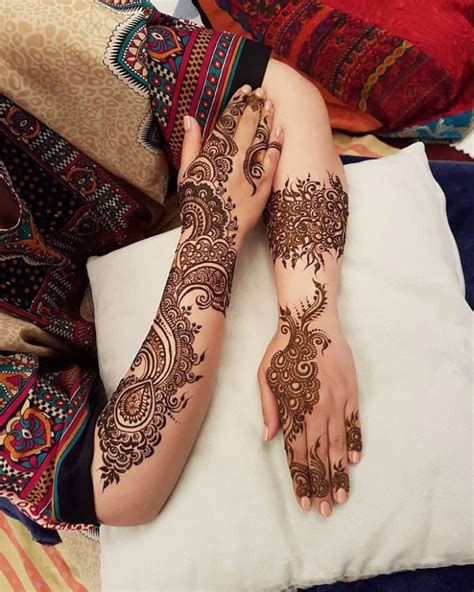 Top 15 Beautiful Latest Mehndi Designs For Females Sheideas