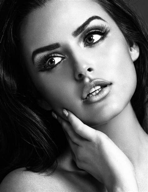 Femmebeautyserene Beautiful Women Faces Beauty Black And White Portraits