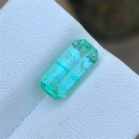 Natural Light Green Emerald Gemstone Gem For Pendant Afghan Emerald 2
