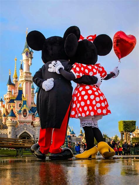 Photo à Disneyland De Mickey Et Minnie Mickey Et Minnie Disneyland