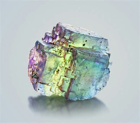 Whoa A Really Pretty Fluorite Minerals And Gemstones Minerals