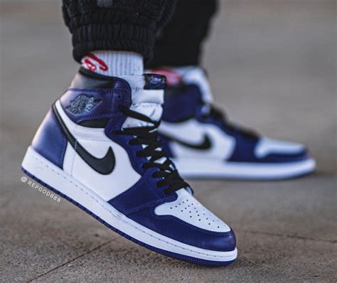 A court purple version of the air jordan 1 high dropped last year, but another variation of the silhouette donning a color scheme of court purple, white, and black will be arriving finishing details include nike air branded tongue labels, wings logo across the ankles and more purple on the outsole. NIKE AIR JORDAN 1 HIGH OG "COURT PURPLE" 4月18日(土)発売 ...