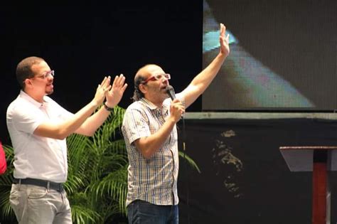 · 4 ratings · 1 review · 11 distinct works. 5 testimonios del Poder de Dios | Miguel Horacio