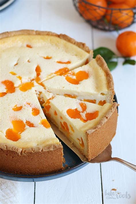Russian curd cheesecake consists of a layer of tvorog plus a thin layer of dough, sometimes without the latter. Mandarin Orange Sour Cream Cake | Recipe | Easy mini cheesecake recipe, Cheesecake recipes, Easy ...