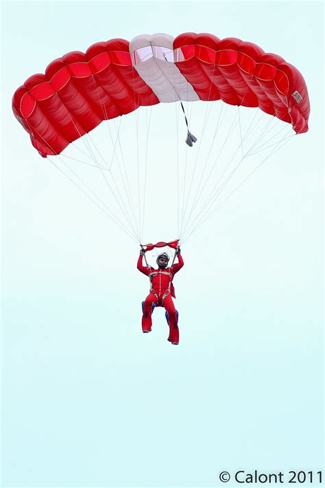 The Red Lions The Singapore Armed Forces Parachute Team S Flickr