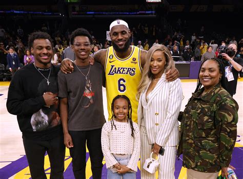 Lebrons Youngest Son Bryce Makes Decision On Basketball Future The