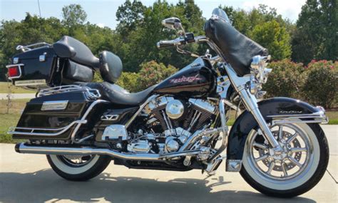 Check road king specifications, mileage, images, 2 variants the harley davidson road king gets disc brakes in the front and rear. Harley-Davidson Road King 113ci w/detach Fairing and Tour ...