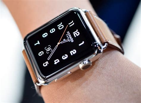 Themeable watch face with heart rate and steps count. Apple Watch Hermes With New Straps & Dials | aBlogtoWatch