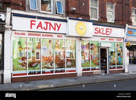 Supermarket Exterior Building Hi Res Stock Photography And Images Alamy
